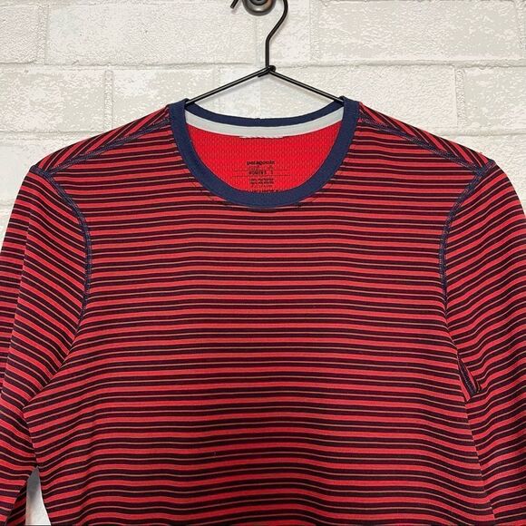 Patagonia Red and Blue Stripe Capilene Long Sleeve Base Layer Top S - Picture 2 of 7